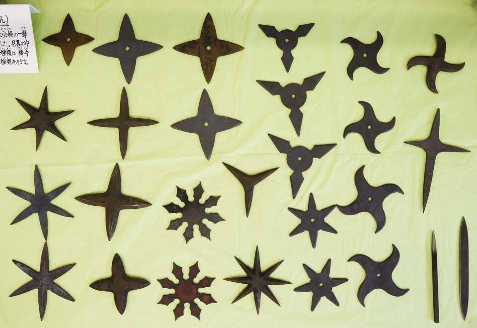 Оригами сюрикен: как сделать из бумаги с доходчивым и внятным описанием для начинающих рукодельниц 