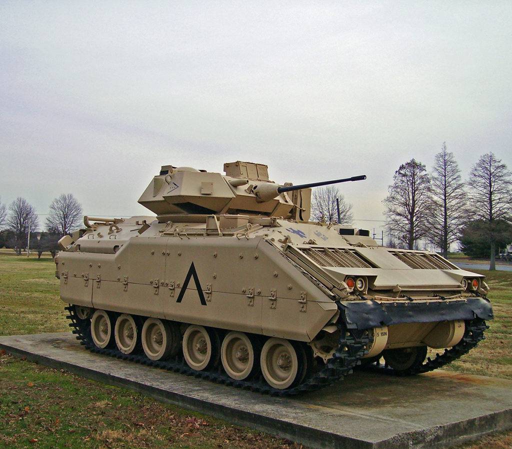 Тяжелая американская боевая машина пехоты M2 Bradley, боевое применение и описание