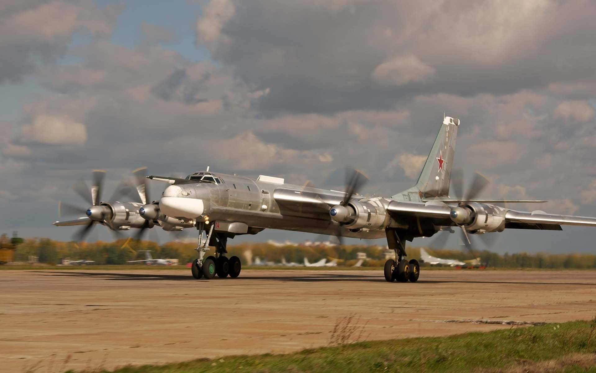 Стратегические бомбардировщики ту-95мс ("медведь") оснастят крылатыми ракетами большой дальности х-101 [видео] [фото] / news2.ru