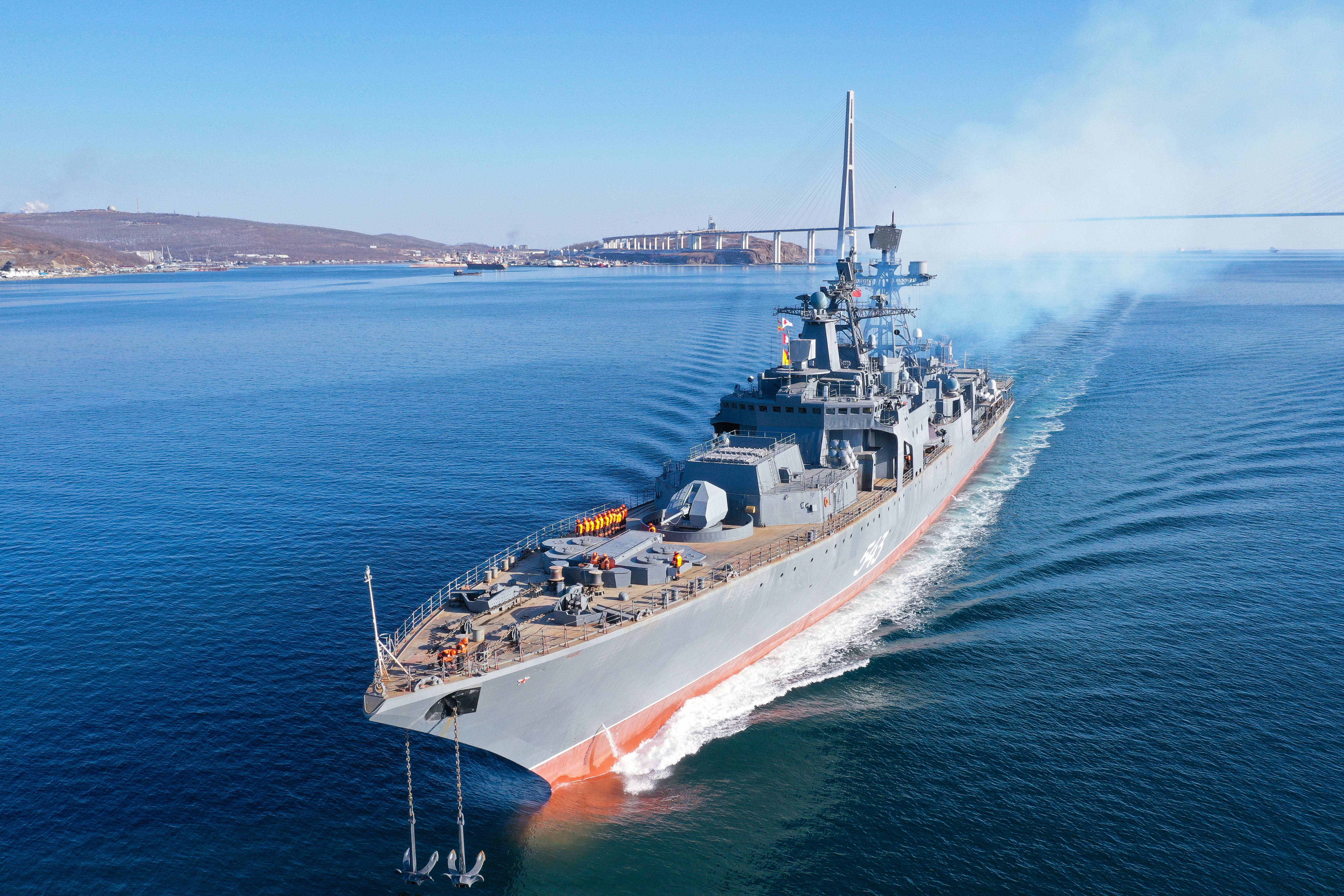Масштабный потенциал: как крупнотоннажные боевые корабли нового поколения усилят вмф россии — рт на русском