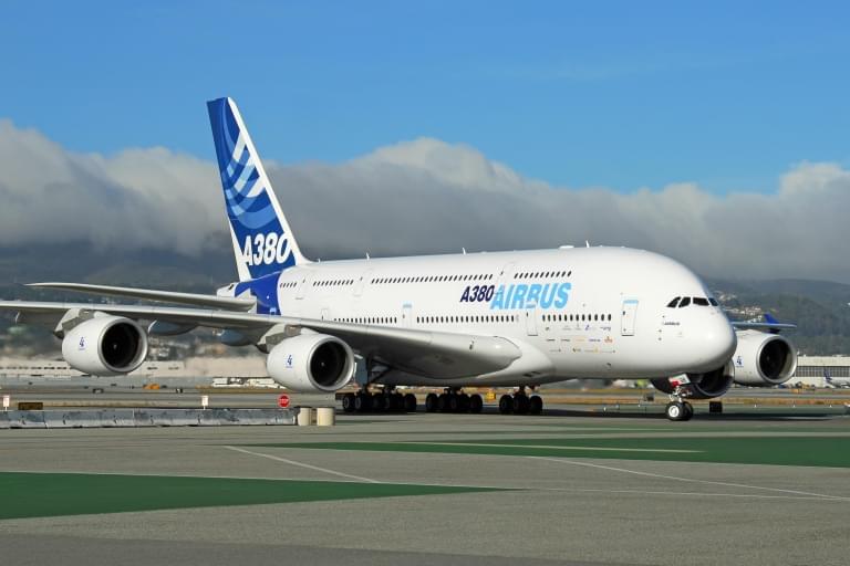 Airbus a380-800 861, 300, 842, технические характеристики ттх самого большого пассажирского самолета в мире, схемы крупнейшего салона и кабины