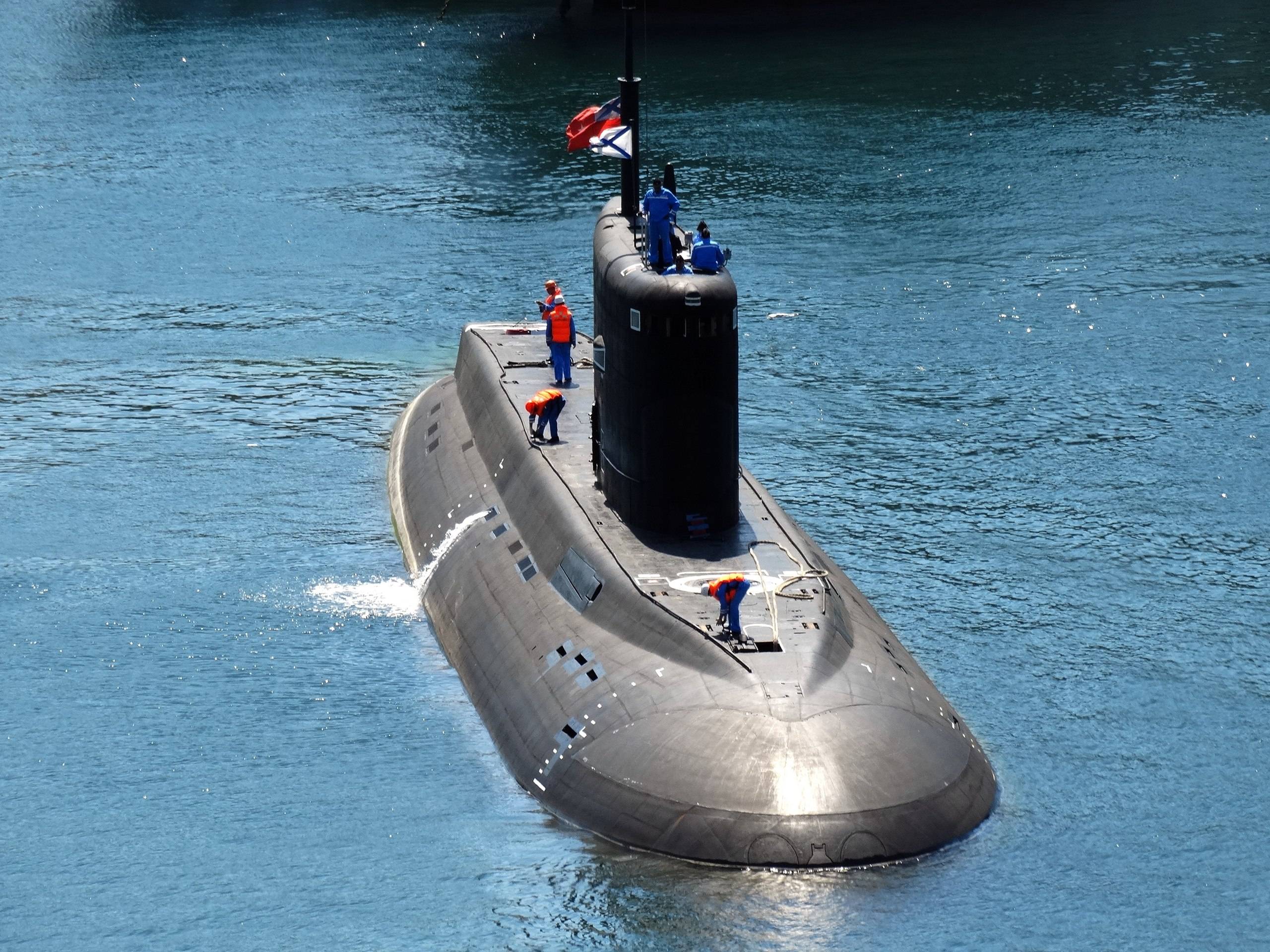 Варшавянка - подводные лодки проектов 636 и 877, история разработки и применение, конструкция и вооружение, характеристики, достоинства и недостатки, модификация 636.3