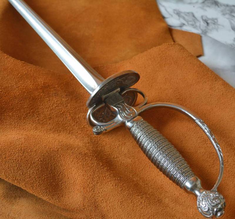 Средневековый меч: его строение, вес, виды средневековых мечей