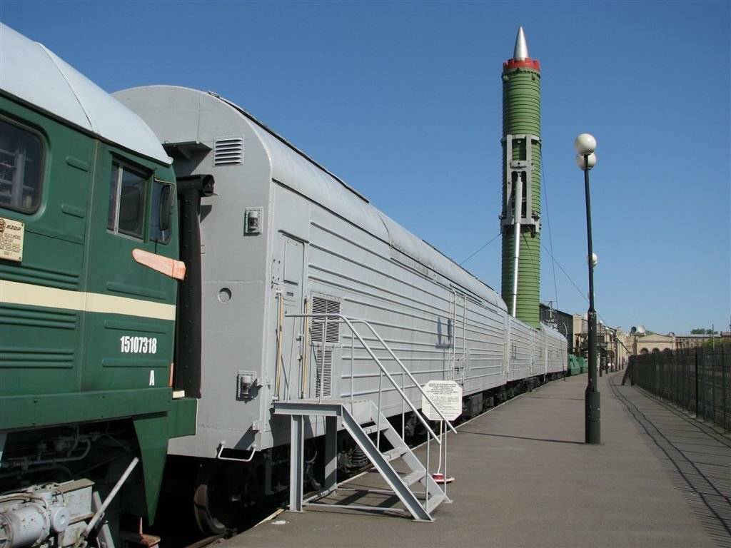 Величие былой державы. боевой железнодорожный ракетный комплекс (сокращённо бжрк).