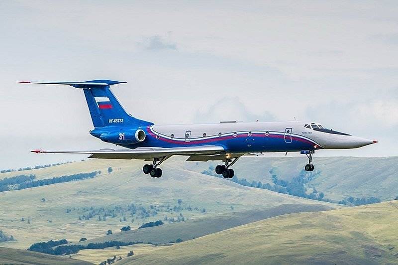 Самолет ту-134: фото кабины, салона, характеристики