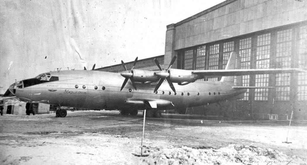 Ан-70, история производства военно-транспортного самолета, габариты и технические характеристики