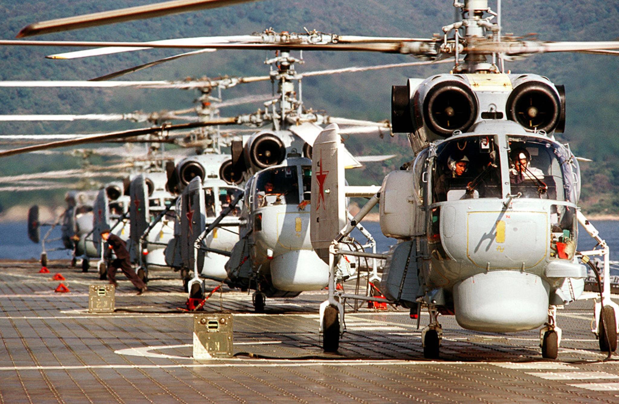 Ка 27 вертолет, палубная боевая противолодочная машина, описание, ттх и вооружение, особенности конструкции и серийное производство