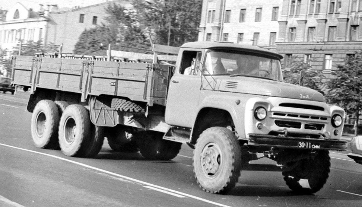 Автомобиль зил-133 – первый трехосный грузовик большой грузоподъёмности