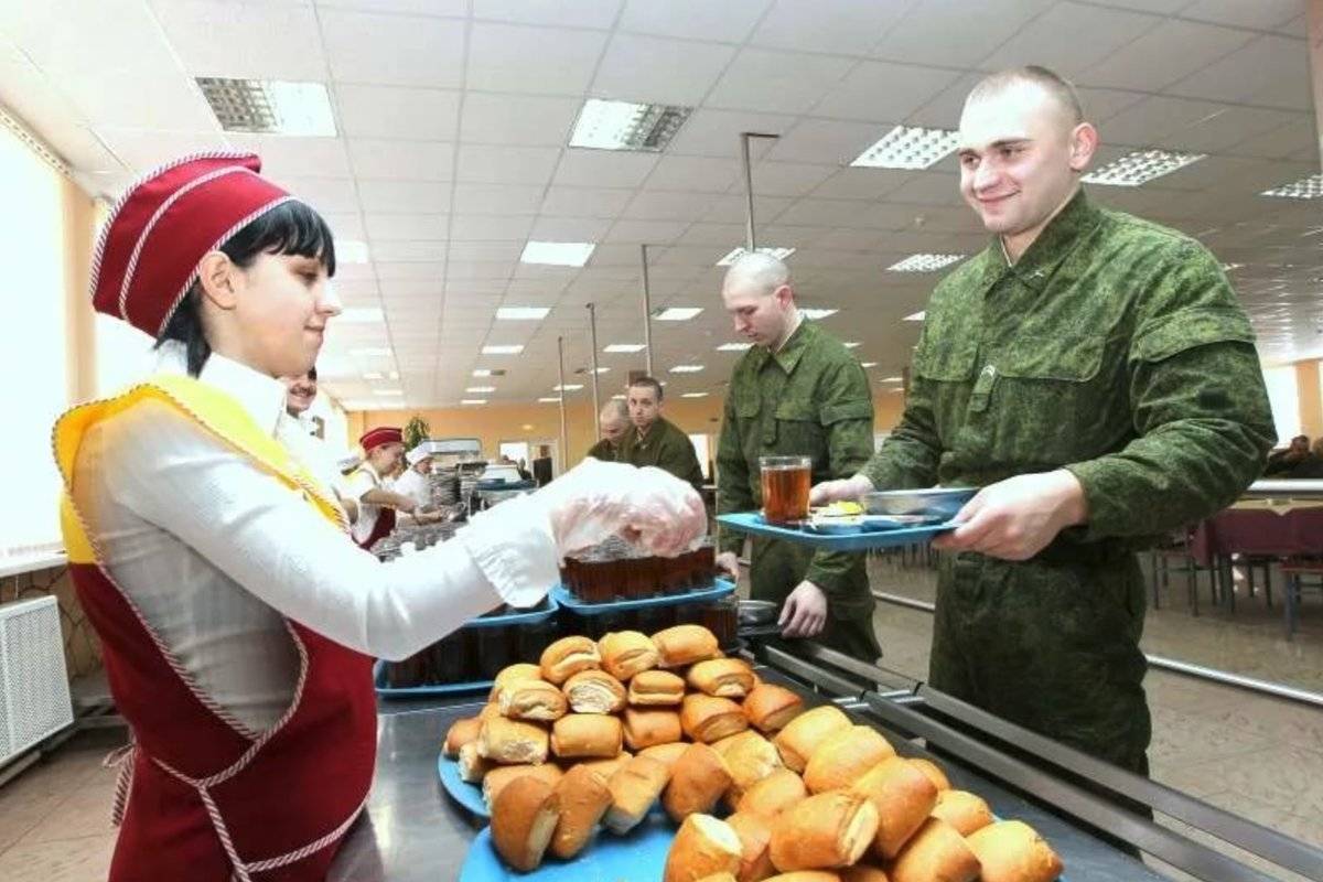 Чем кормят в армии