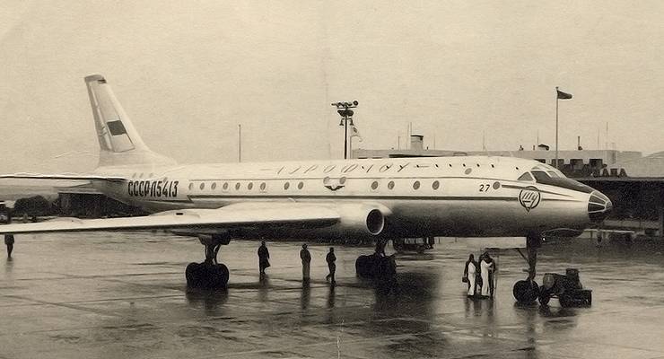 История первого советского реактивного пассажирского самолета ту-104