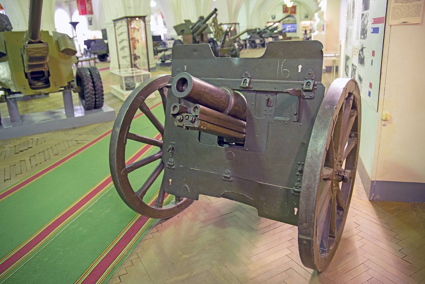 Советская 76,2 мм полковая пушка образца 1927 года (на деревянных колесах с грузошиной) — каропка.ру — стендовые модели, военная миниатюра