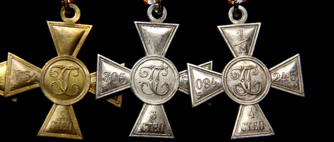 Георгиевский крест, описание 1, 2, 3, 4 степеней знака отличия, первые кавалеры и награжденные орденом победоносца в россии