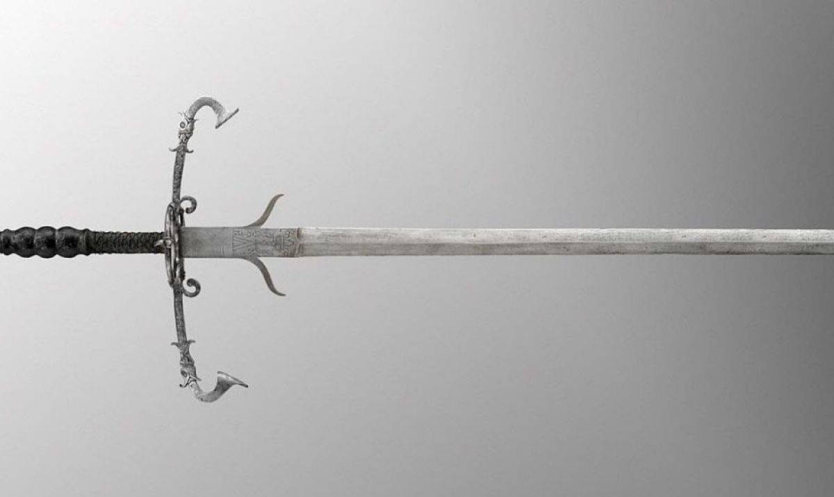 Символ рыцарства: история двуручного меча