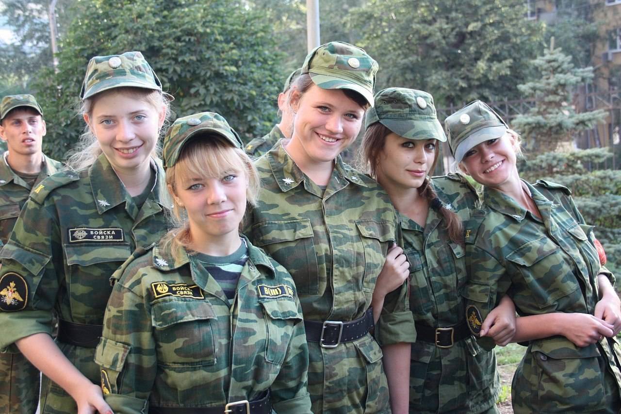 Берут ли девушек в армию РФ