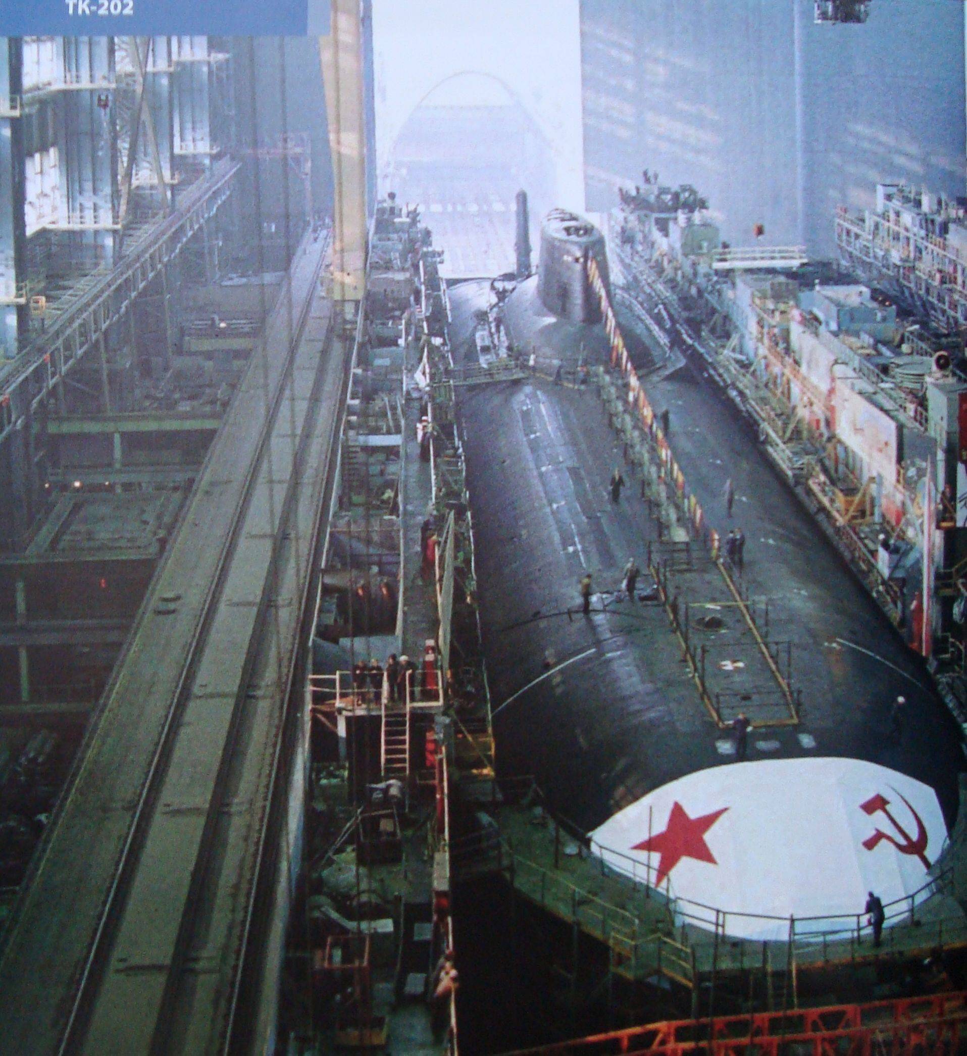 Акула (проект 941) – самая большая подлодка в мире