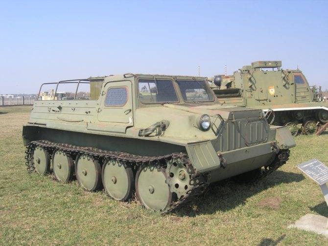 Первый советский гусеничный вездеход ГАЗ-47