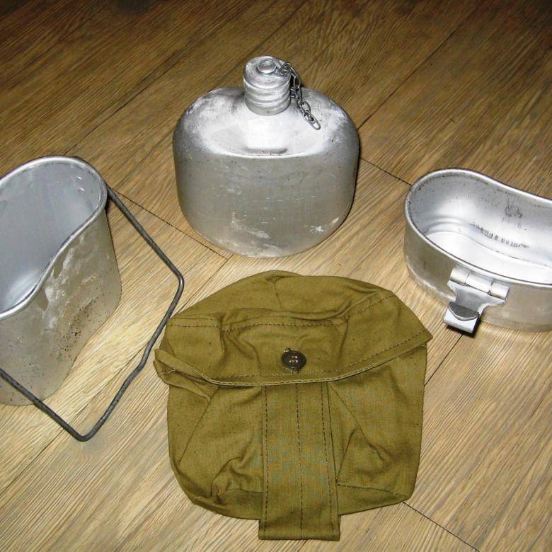 Армейские фляжки: объем военной фляги, особенности алюминиевых солдатских фляжек с чехлом и других моделей. выбор емкости
