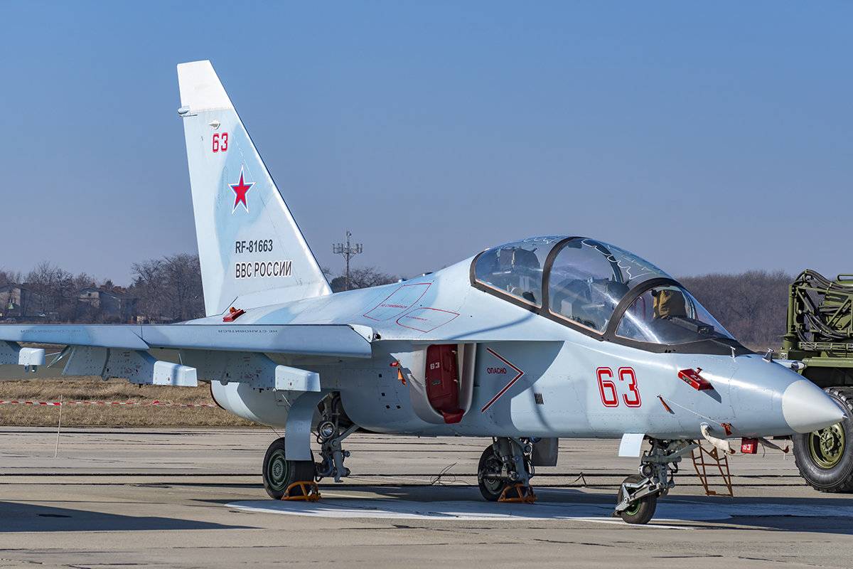 Як-130 фото. видео. скорость. вооружение. ттх