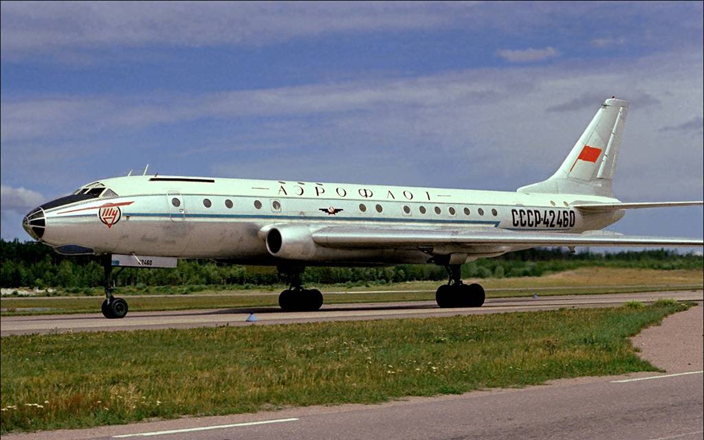 Ту-104, описание первого реактивного пассажирского самолета с фото и видео