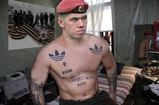 Берут ли в армию с (тату) татуировками на лице и теле
