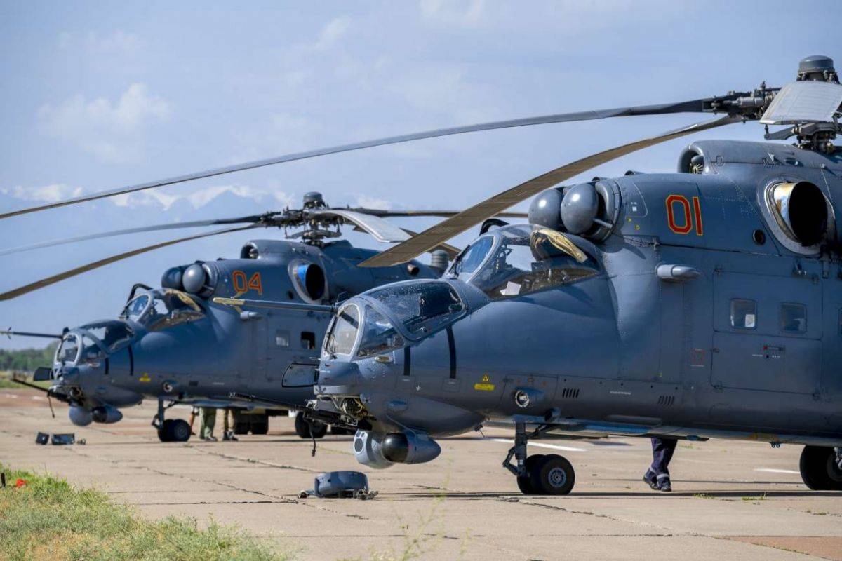 Ми-24 боевой ударный вертолёт (23 фото)