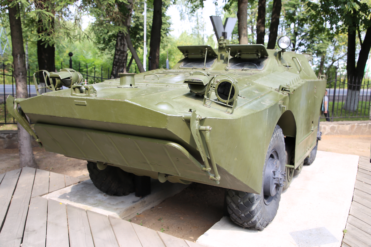 Командно-штабные машины — специальные бронеавтомобили