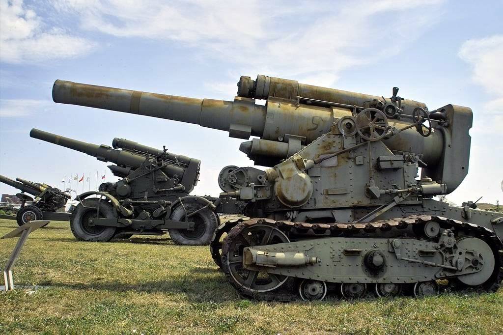 Артиллерия, крупный калибр: 203-мм гаубица б-4
