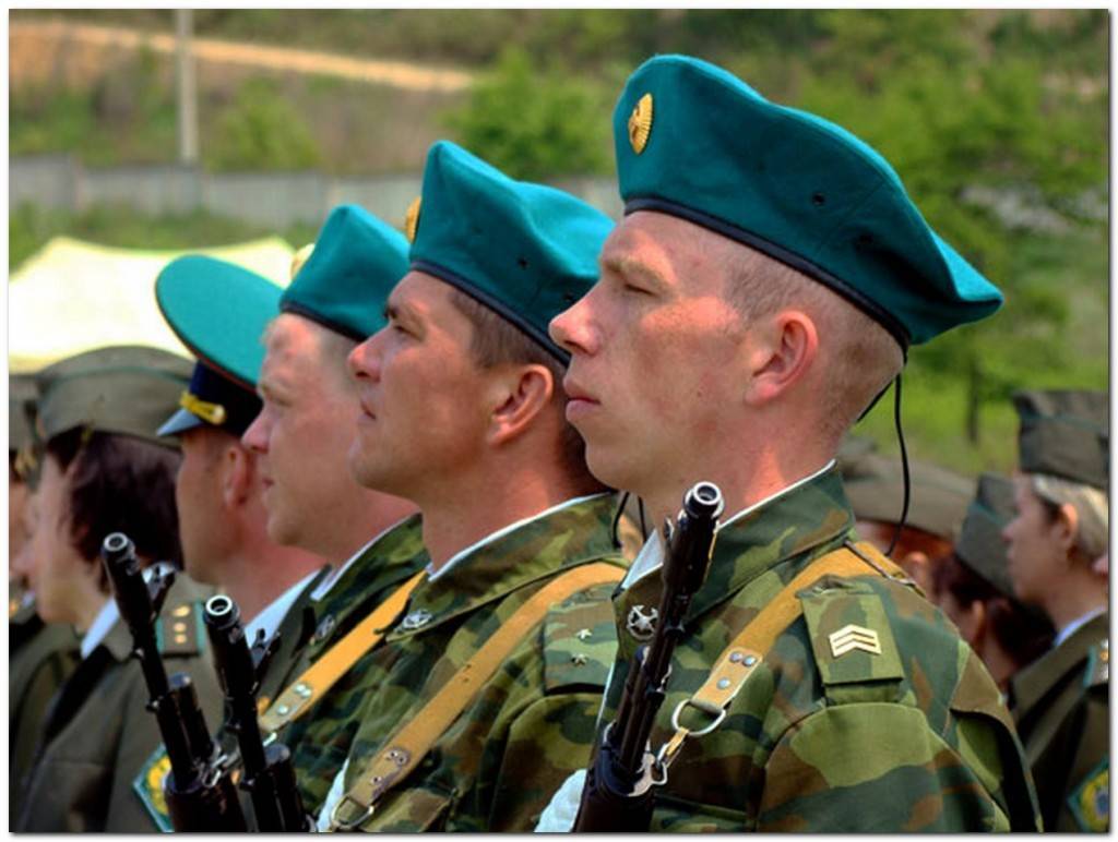 Особенности воинской службы для русских за границей