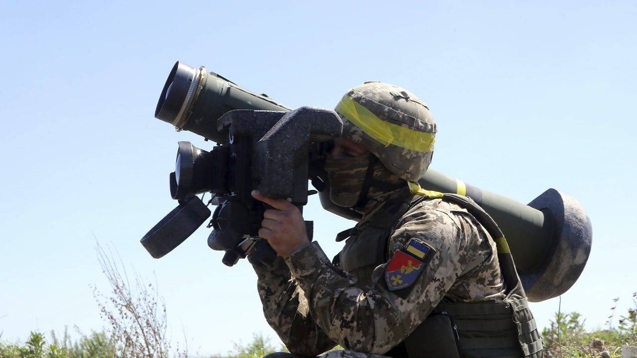 «политико-пропагандистский шаг»: почему сша продолжают поставлять украине противотанковые комплексы javelin — рт на русском