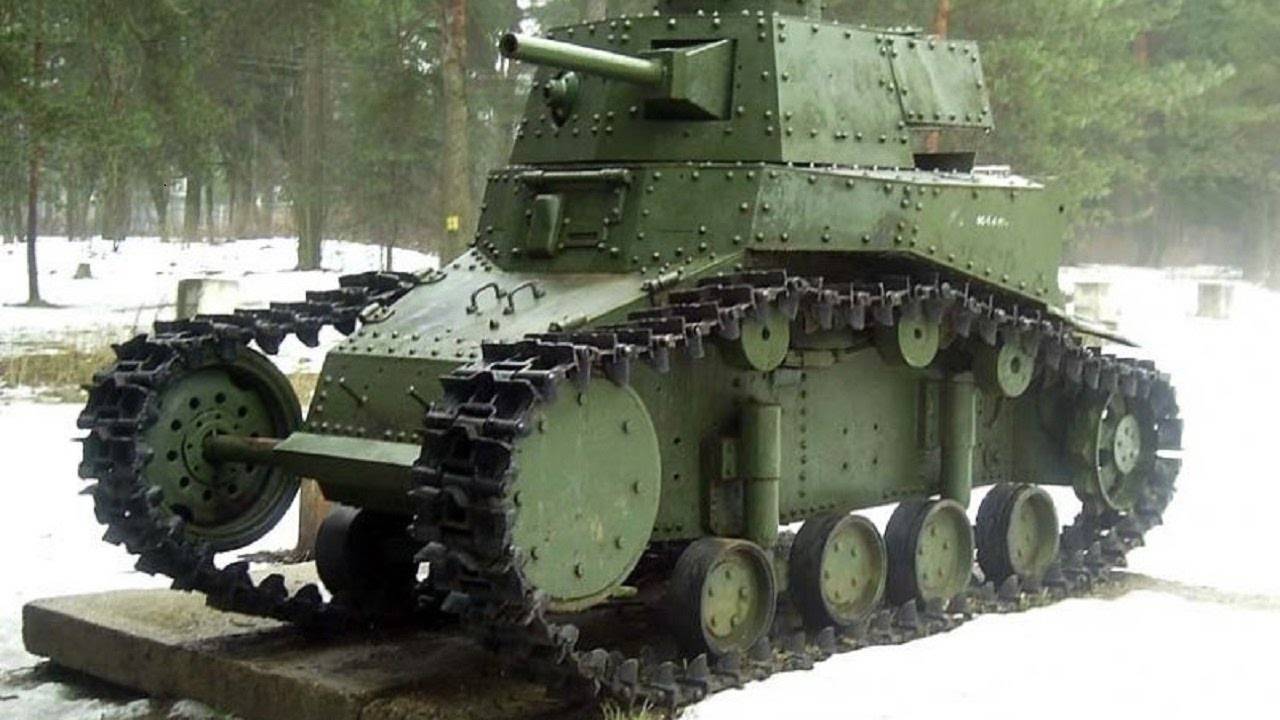 Первый советский танк - т-18