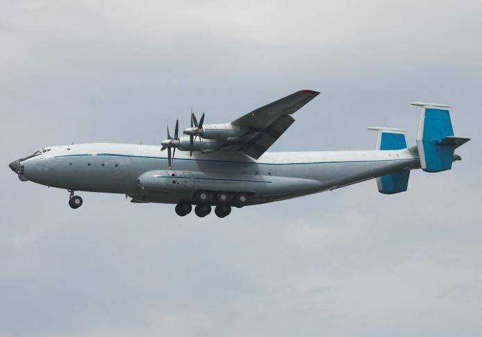 Самолет ан-22 "антей": характеристики, запас топлива, фото :: syl.ru