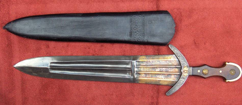 Фото чинкуэда – итальянское оружие, смесь меча и кинжала, как появилось, какой длины и формы клинок, причина популярности у знати и простолюдинов